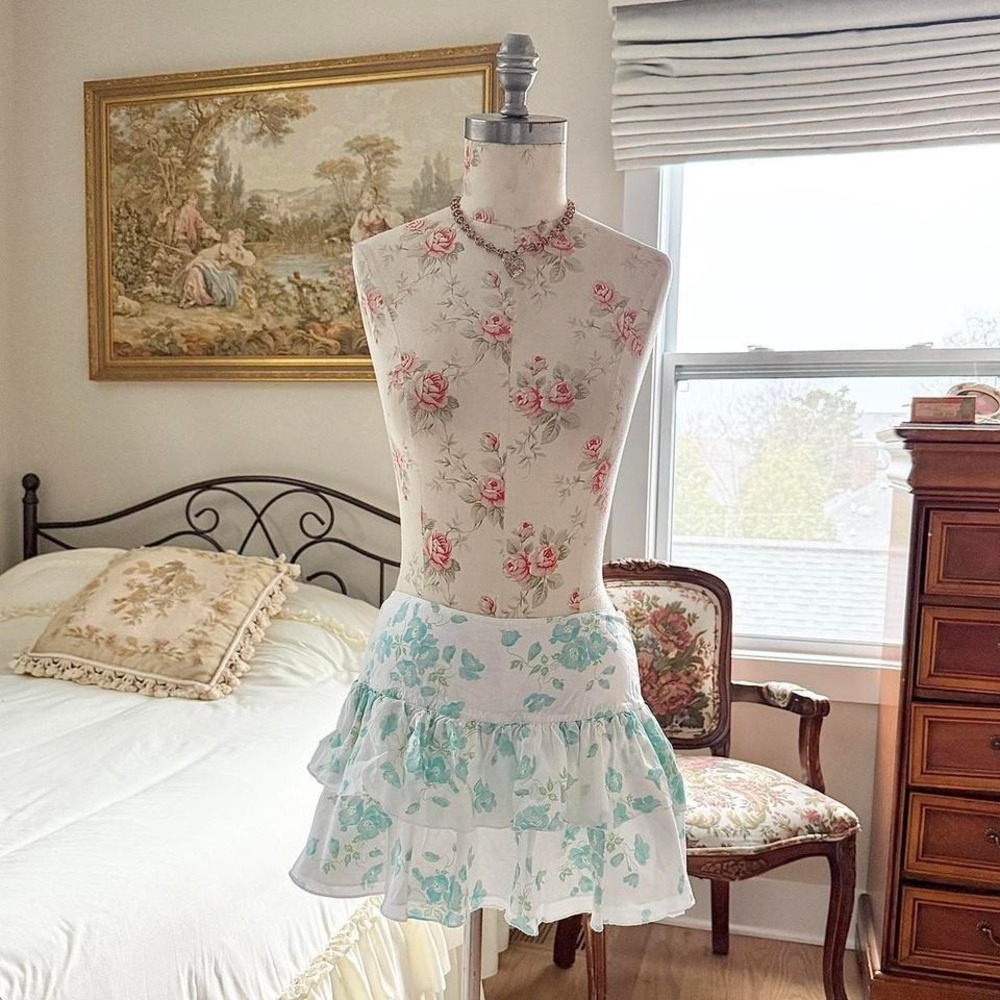 y2k aeropostale floral ruffle mini skirt‎ size 5